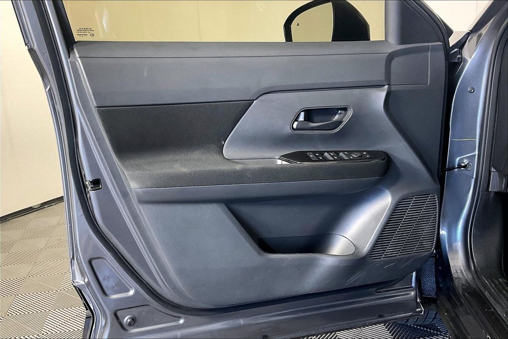New 2027 Nissan Kicks S FWD image 30