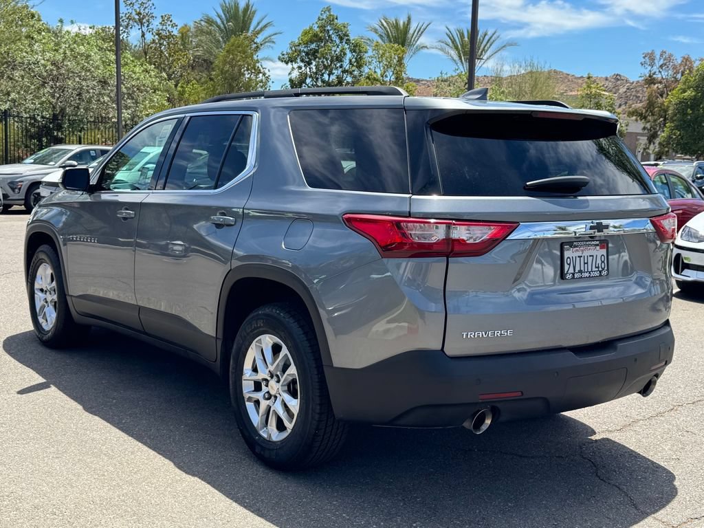 Used 2019 Chevrolet Traverse LT FWD image 3