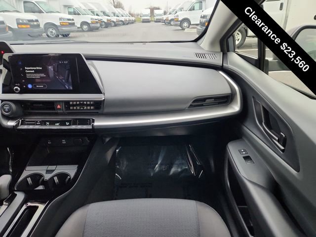Used 2024 Toyota Prius LE image 21