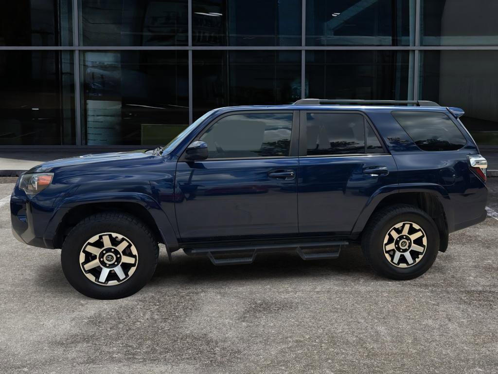 Used 2019 Toyota 4Runner TRD Off-Road AWD/4WD image 4
