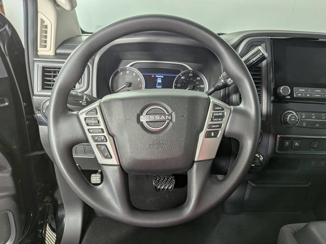 Used 2023 Nissan Titan SV AWD/4WD image 14