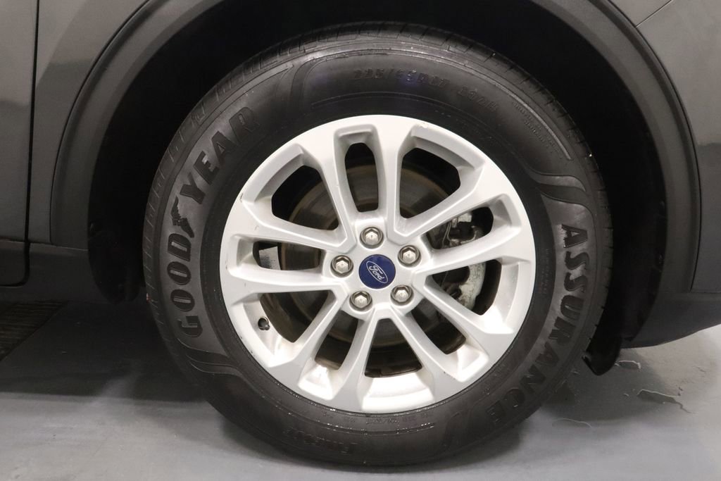 Used 2020 Ford Escape SE FWD image 29
