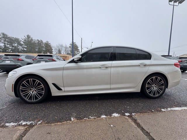 Used 2017 BMW 540i xDrive image 3
