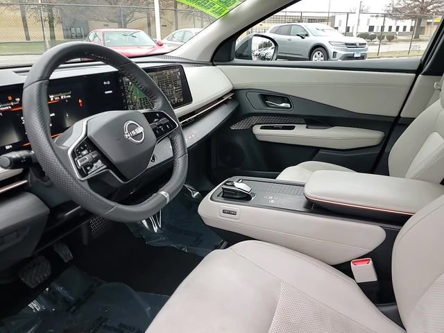 Used 2023 Nissan Ariya AWD image 9