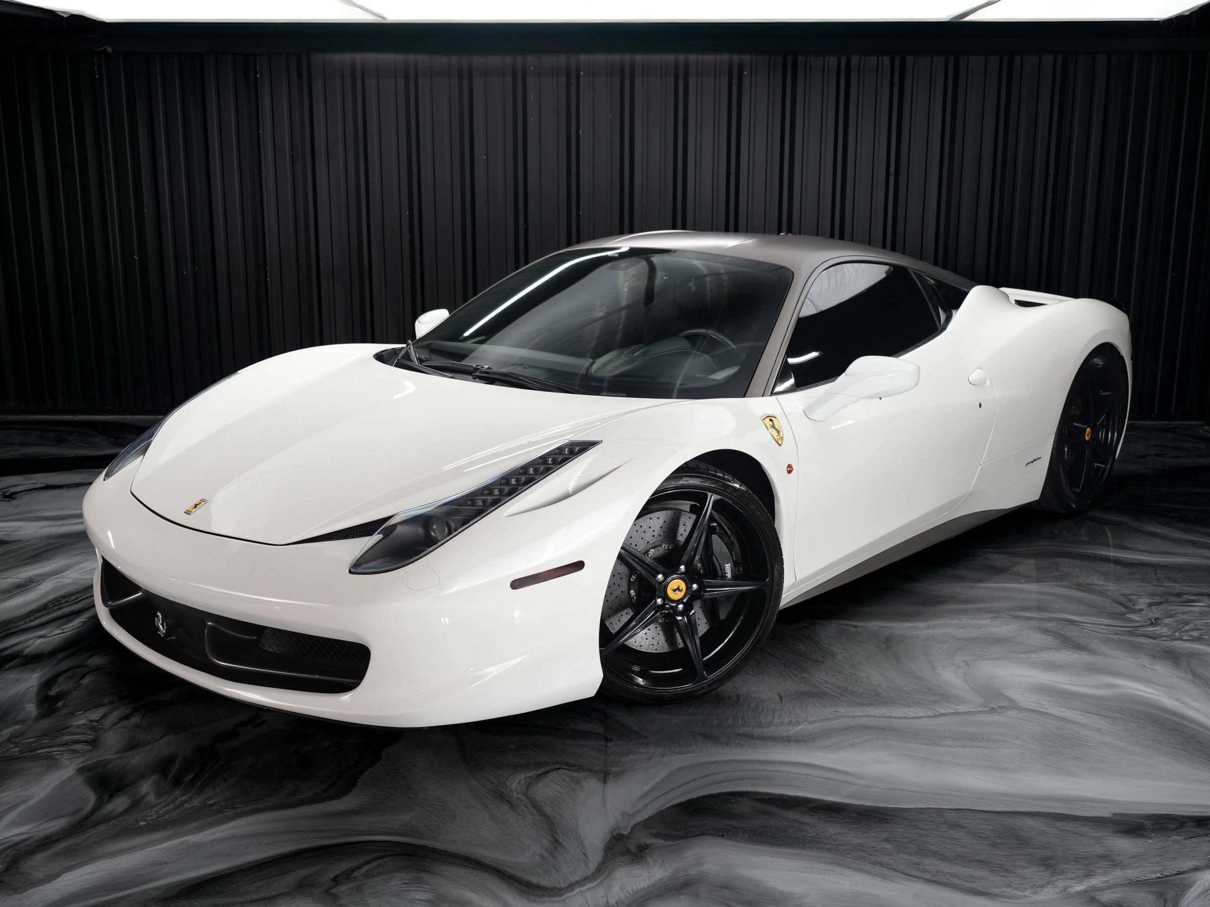 Used 2010 Ferrari 458 Italia Coupe RWD image 3