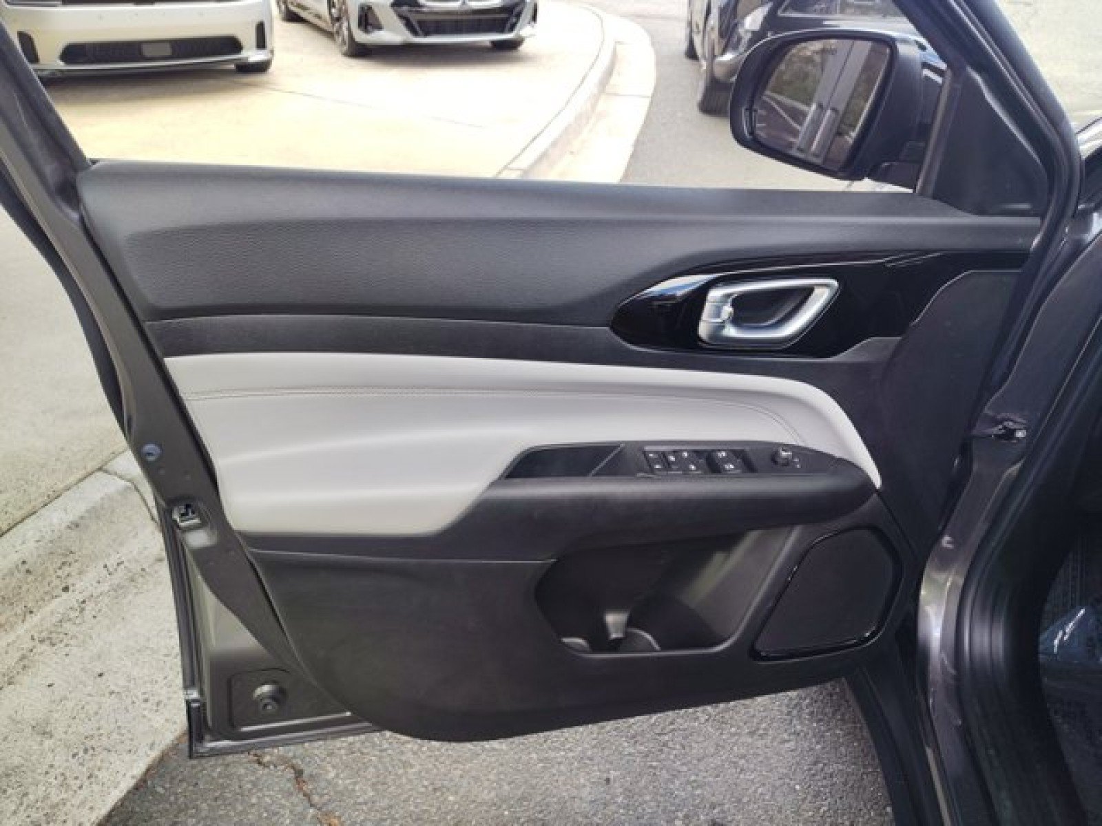Used 2022 Jeep Compass Limited AWD/4WD image 20