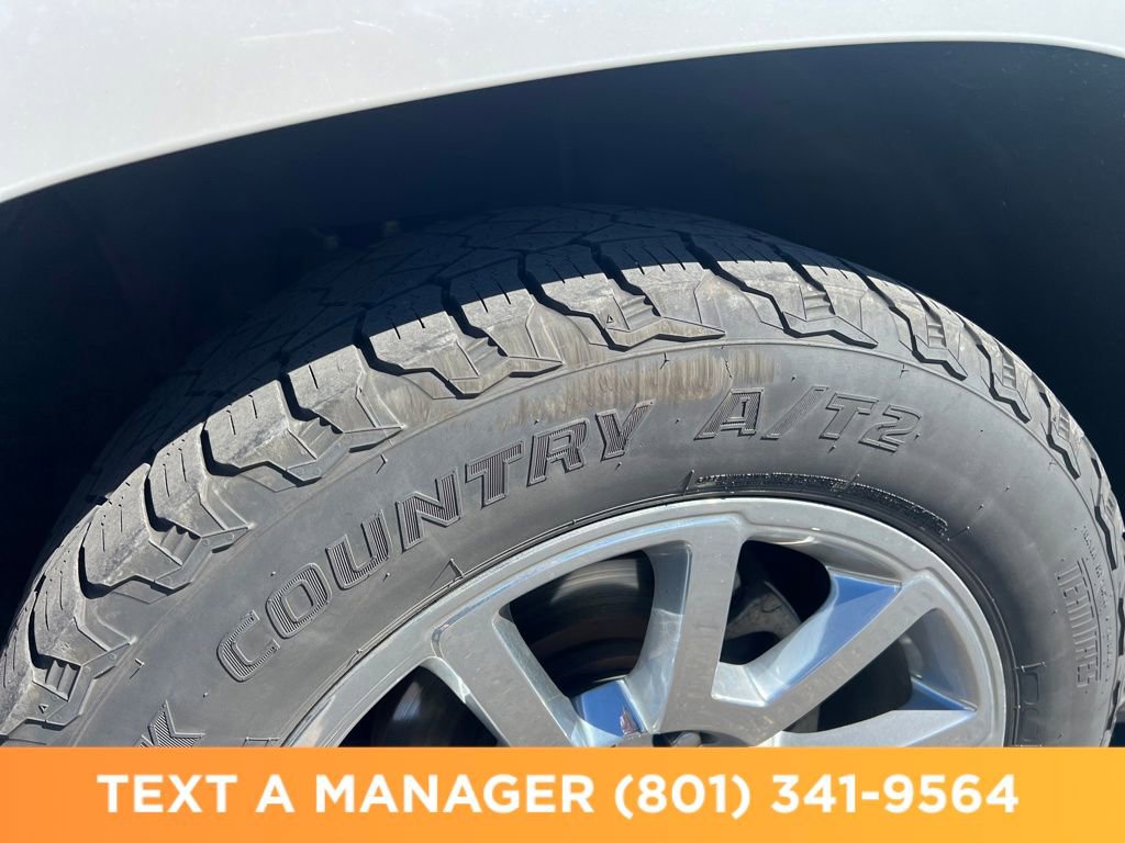 Used 2016 GMC Yukon Denali w/ Open Road Package AWD/4WD image 23