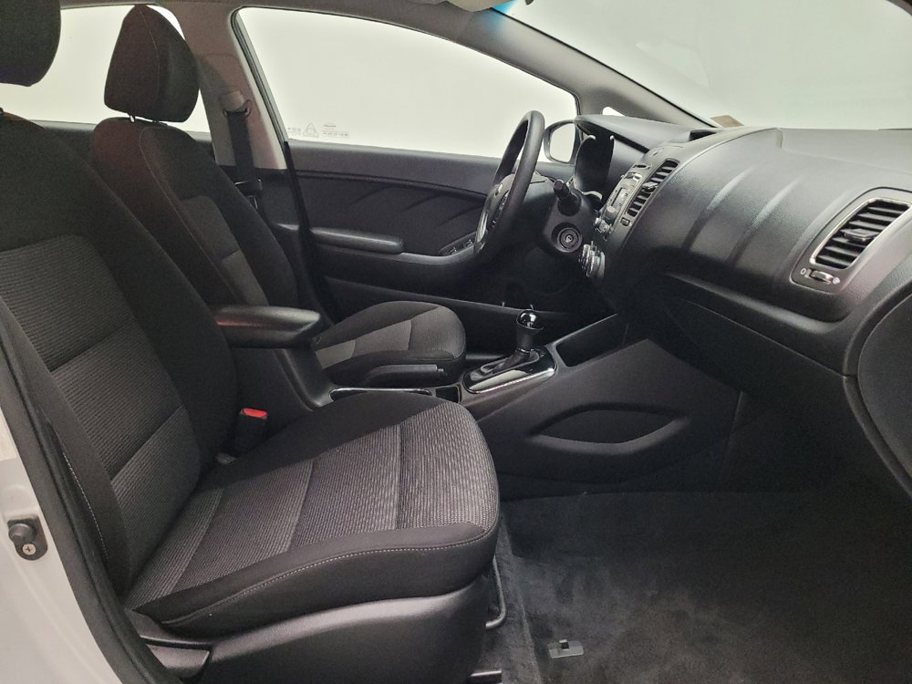 Used 2017 Kia Forte LX FWD image 21