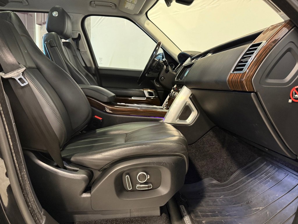 Used 2017 Land Rover Range Rover Supercharged image 26