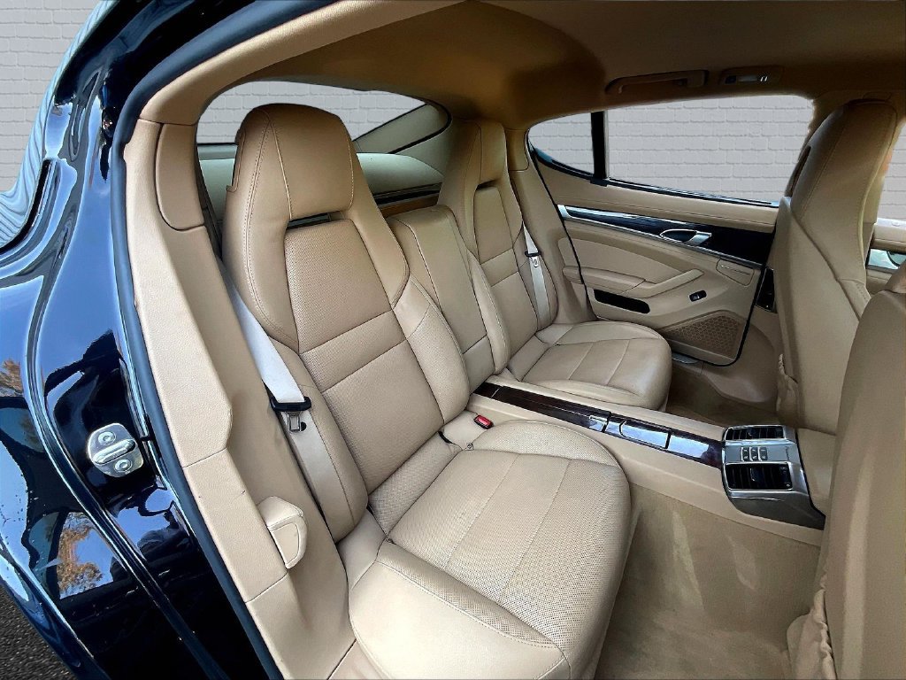 Used 2012 Porsche Panamera S RWD image 17