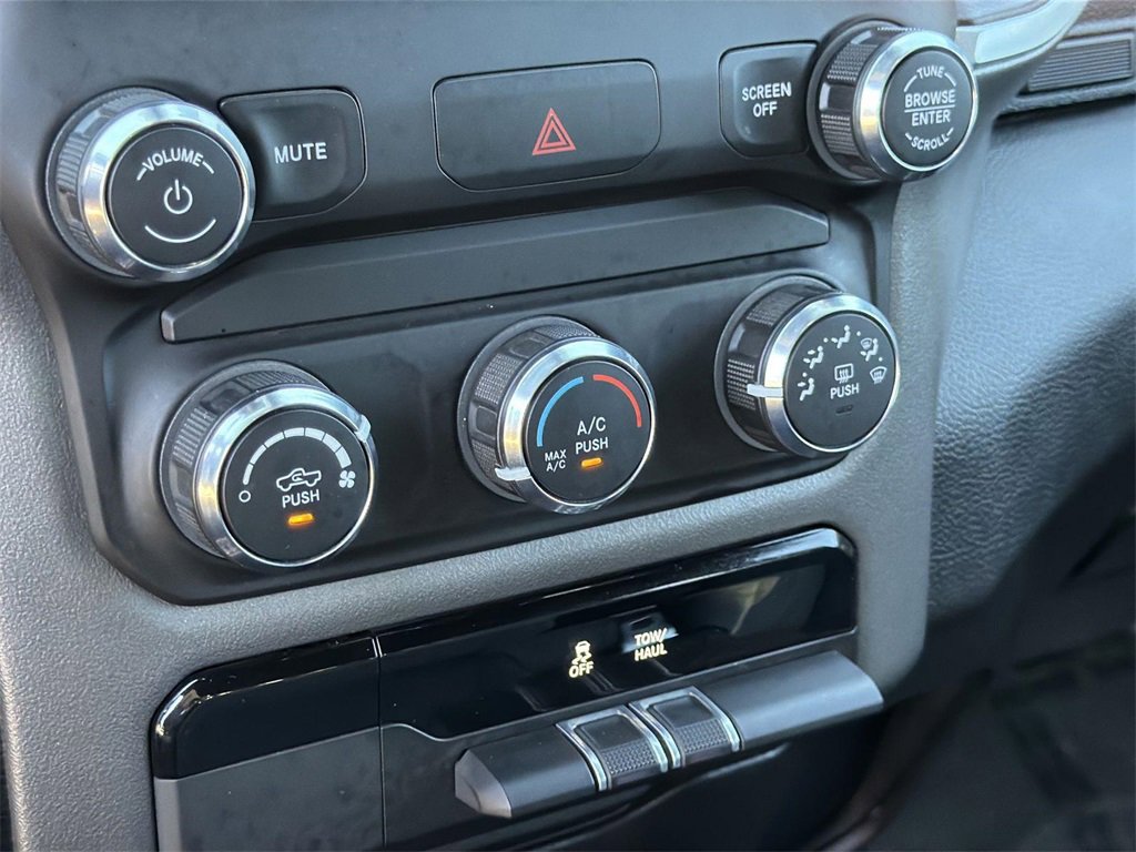 Used 2021 RAM 1500 Big Horn image 11