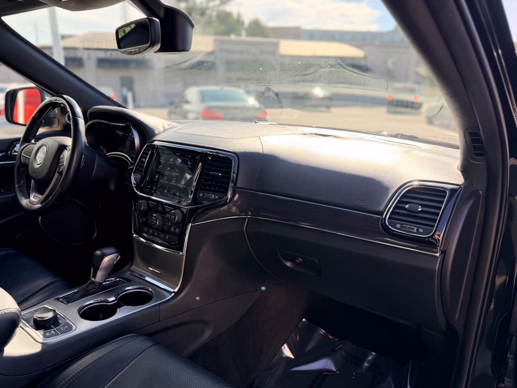 Used 2021 Jeep Grand Cherokee Overland AWD/4WD image 23