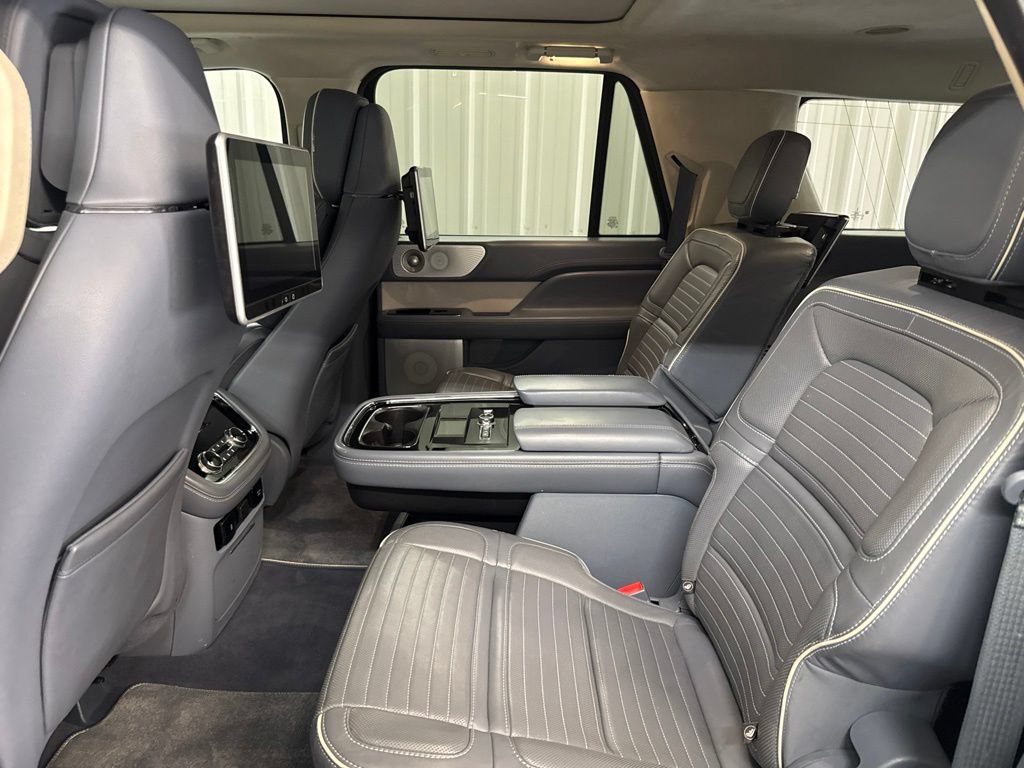 Used 2020 Lincoln Navigator L Black Label AWD/4WD image 13