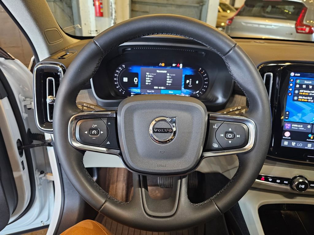 Certified 2023 Volvo XC40 B5 Plus w/ Driver Assist Package image 23