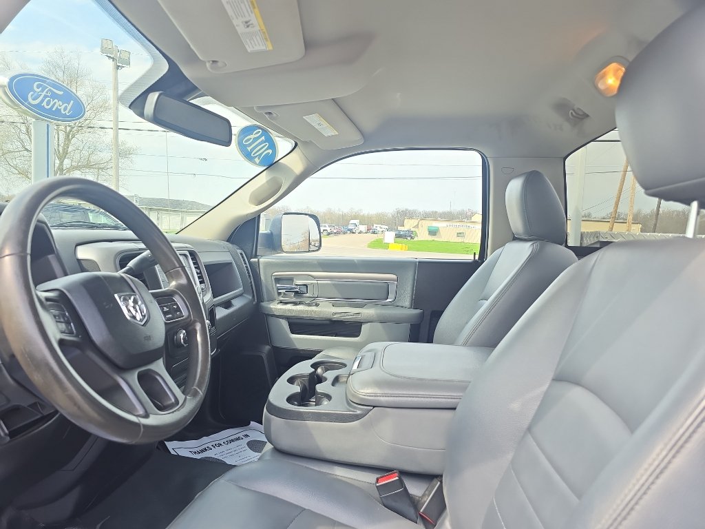 Used 2018 RAM 3500 Tradesman w/ Power & Remote Entry Group RWD image 17