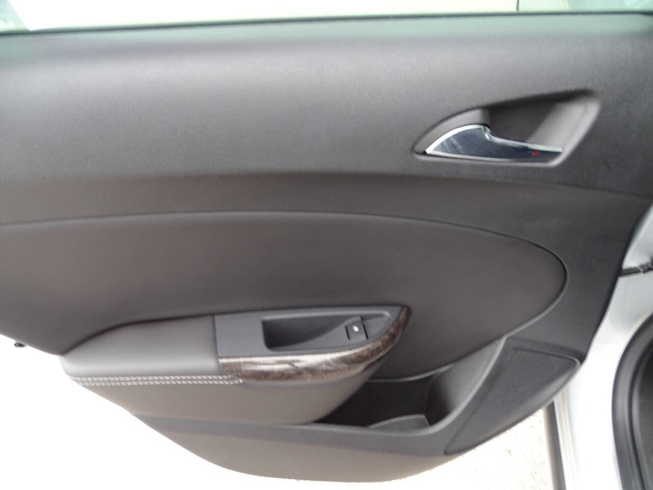 Used 2015 Buick Verano Leather FWD image 33