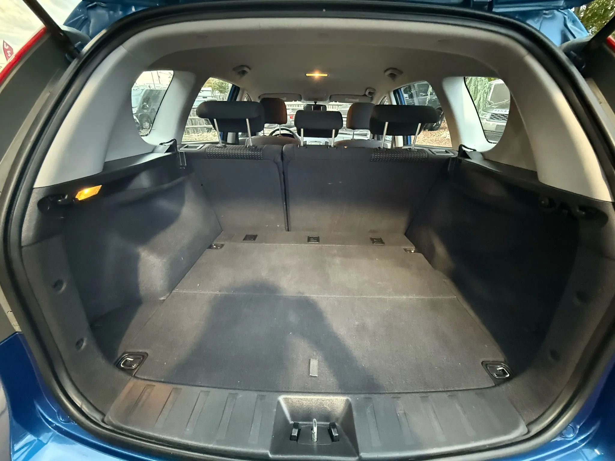 Used 2010 Hyundai Elantra GLS image 19