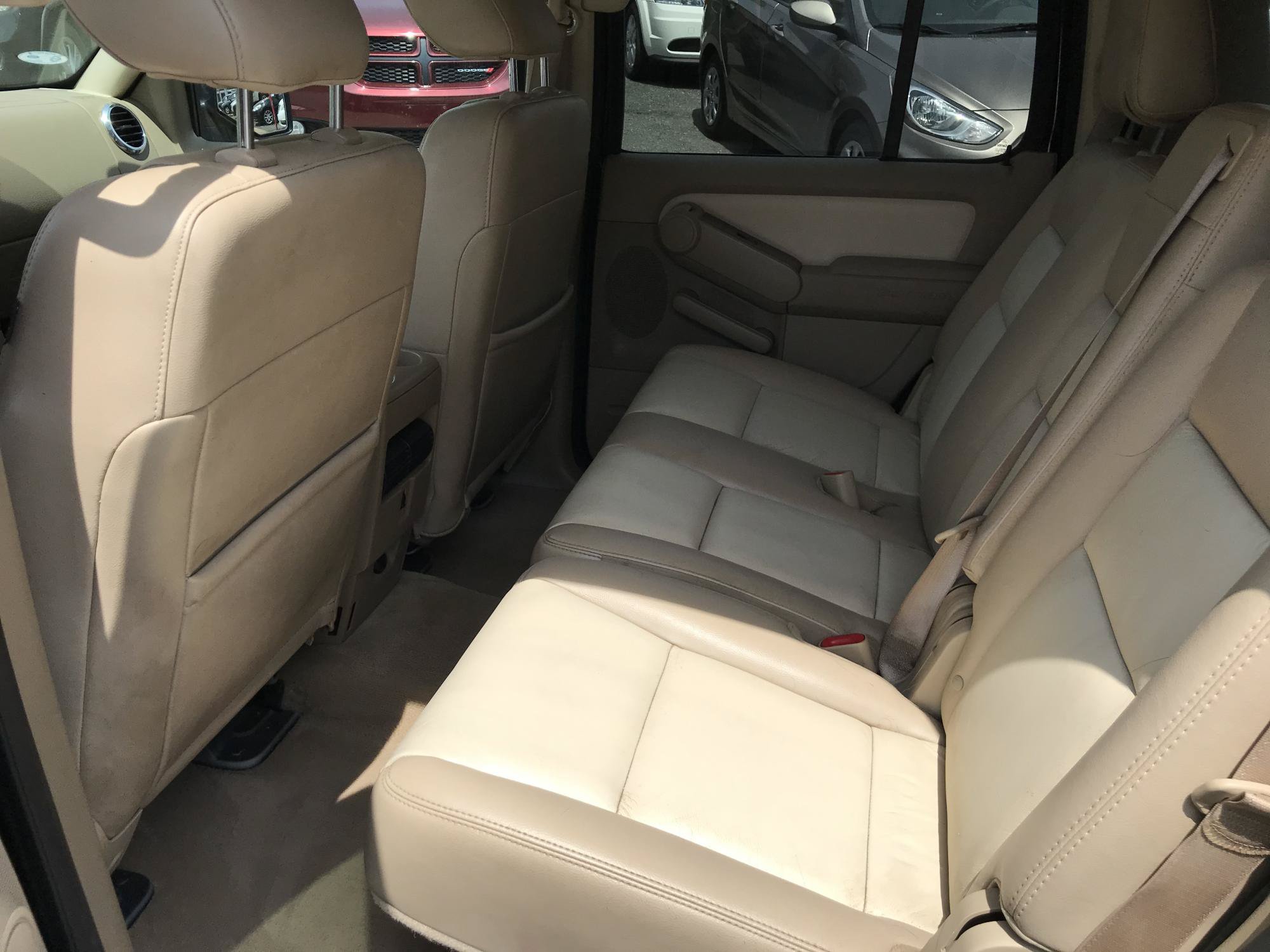 Used 2010 Ford Explorer Eddie Bauer AWD/4WD image 15