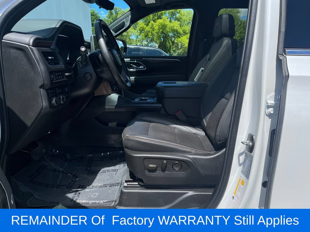 Used 2024 Chevrolet Suburban High Country AWD/4WD image 11