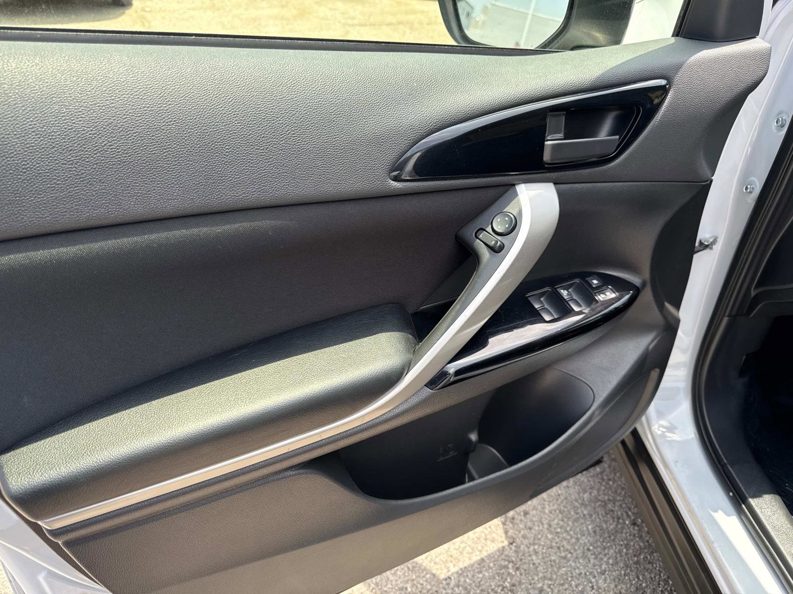 Used 2024 Mitsubishi Eclipse Cross LE image 15