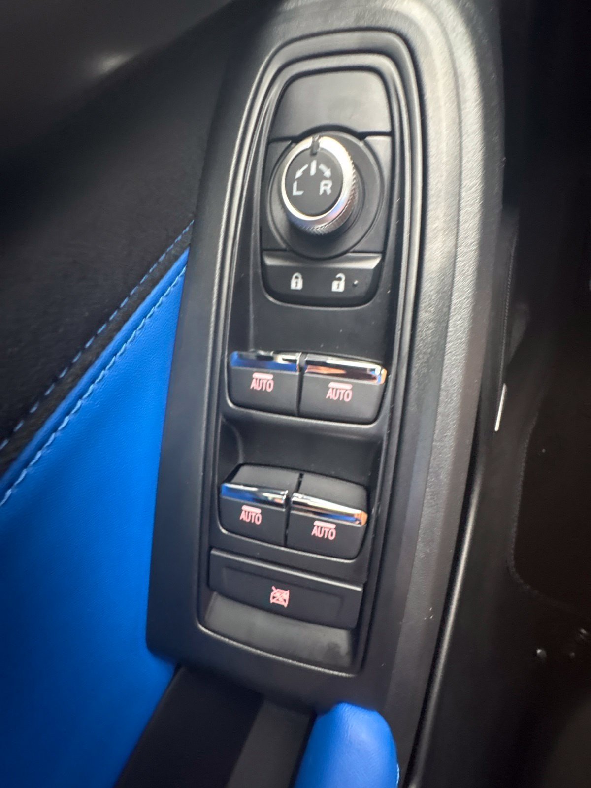 Used 2025 Subaru WRX tS AWD/4WD image 21