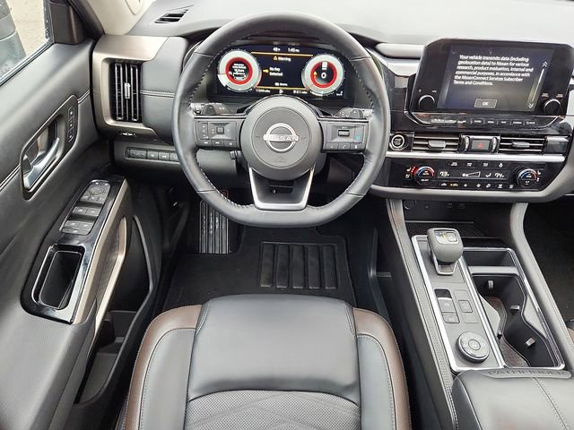 Used 2024 Nissan Pathfinder Platinum w/ Lighting Package (N93) AWD/4WD image 11