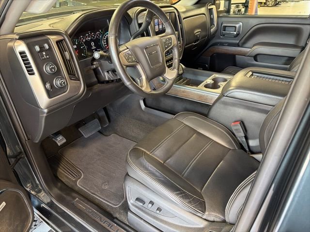 Used 2018 GMC Sierra 2500 Denali w/ Duramax Plus Package AWD/4WD image 13