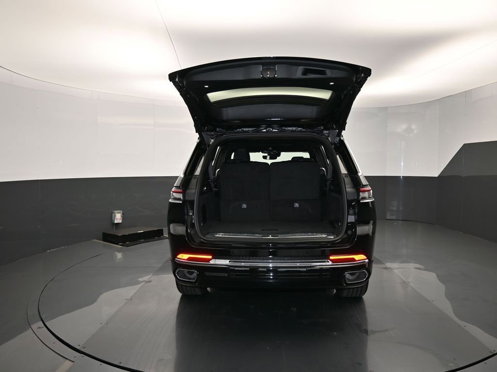 New 2025 Jeep Grand Cherokee L Overland image 22