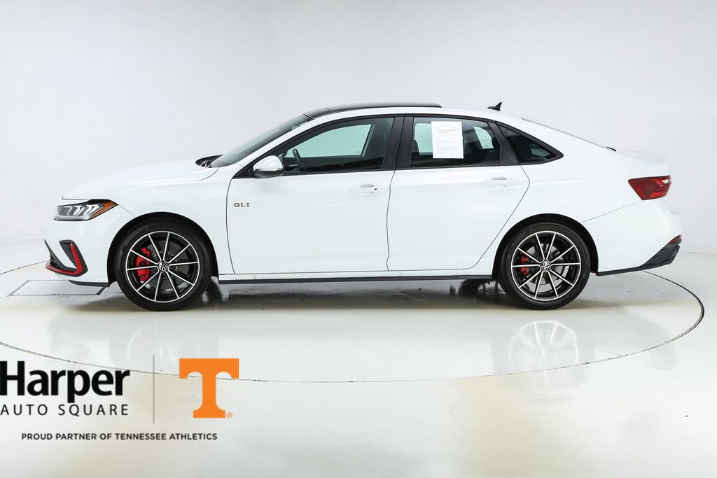 Used 2025 Volkswagen Jetta GLI Autobahn FWD image 2