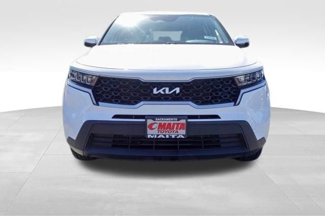Used 2022 Kia Sorento LX image 9
