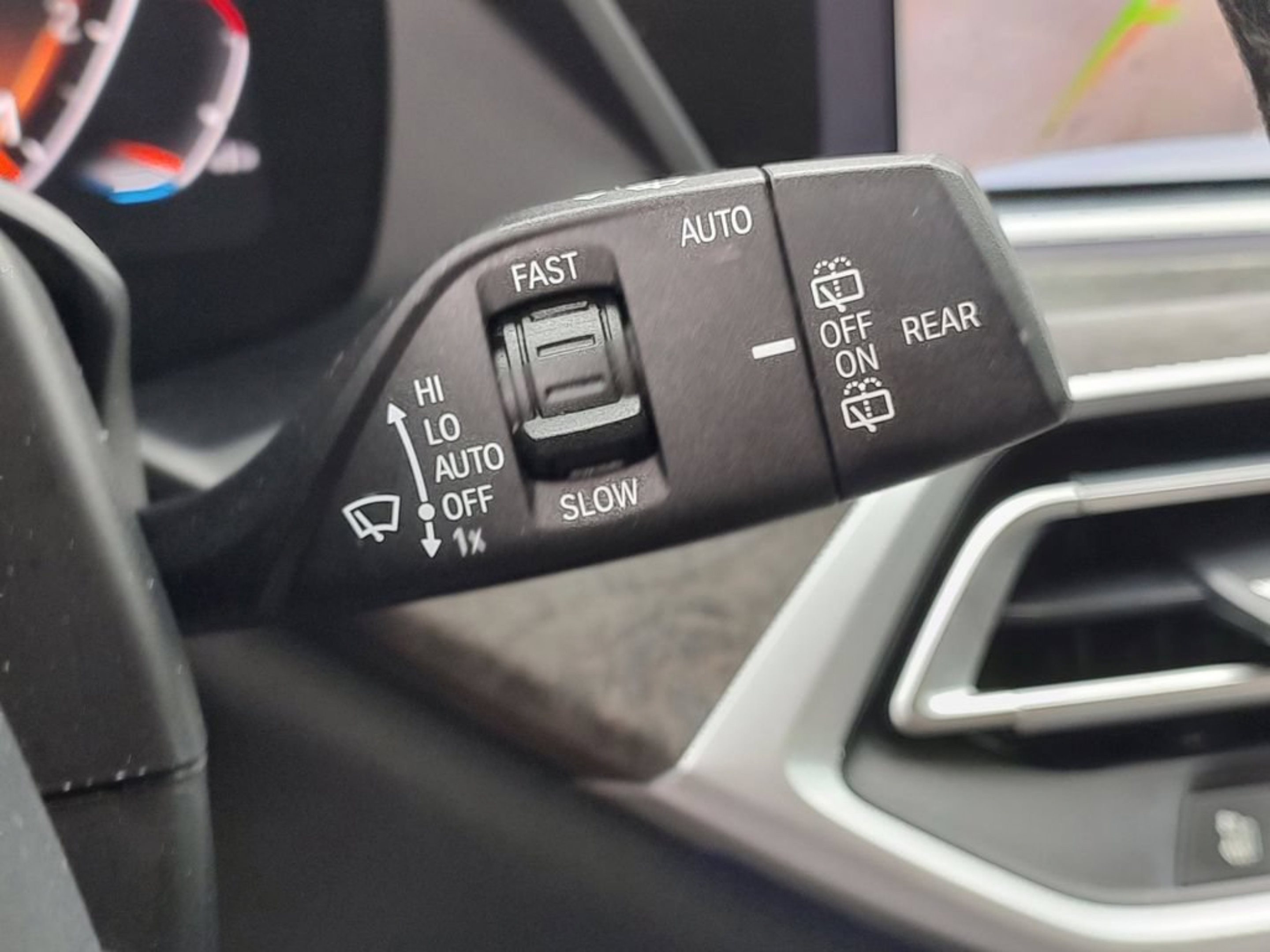 Used 2020 BMW X7 xDrive40i w/ Premium Package AWD/4WD image 23
