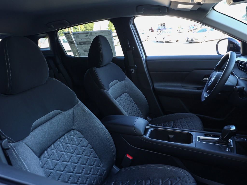 Used 2026 Nissan Kicks SV w/ Charging Package image 21