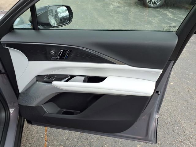 New 2025 Cadillac Lyriq Luxury RWD image 24