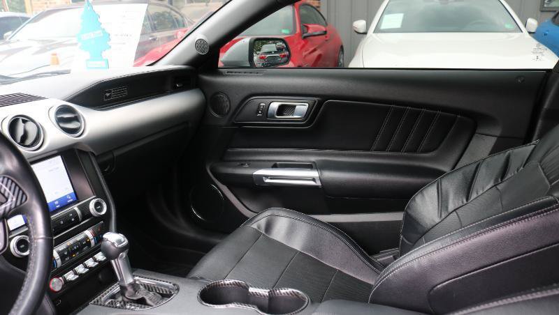 Used 2020 Ford Mustang Premium RWD image 19