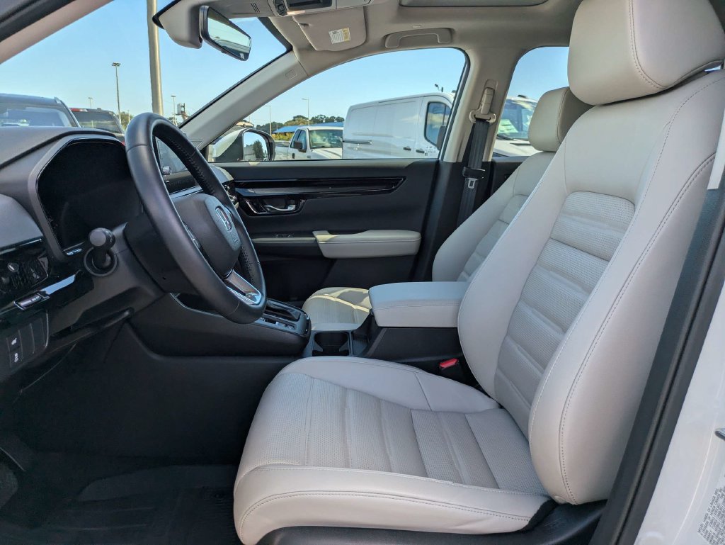 Used 2025 Honda CR-V EX-L image 13
