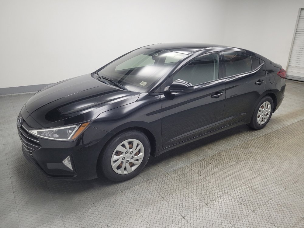 Used 2019 Hyundai Elantra SE w/ Cargo Package FWD image 2