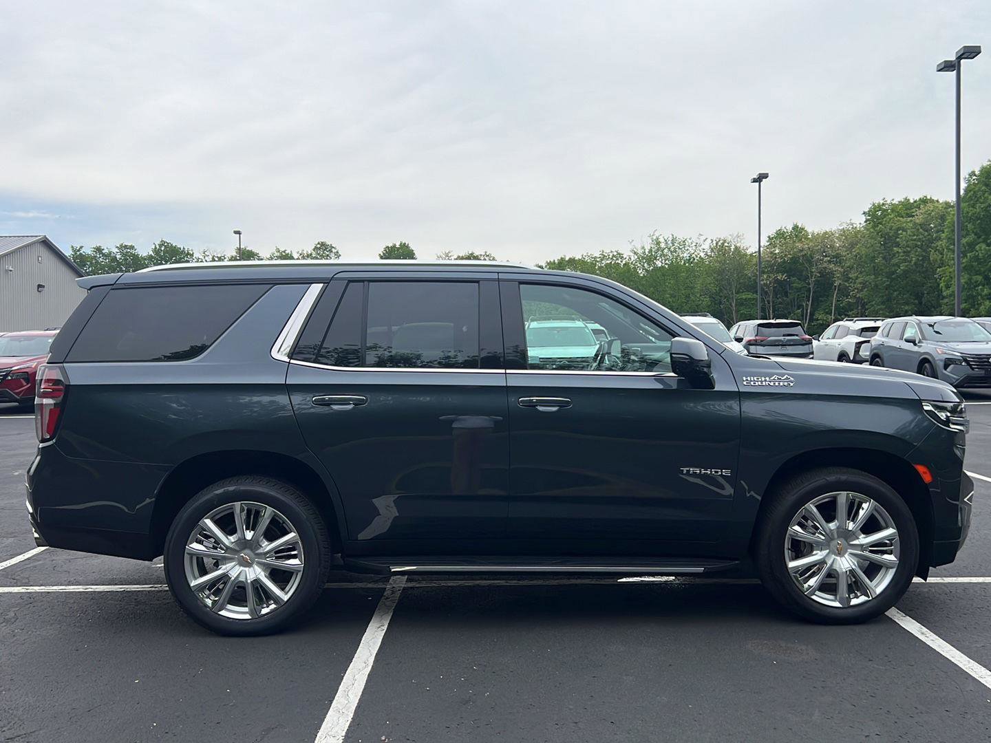 Used 2021 Chevrolet Tahoe High Country AWD/4WD image 6