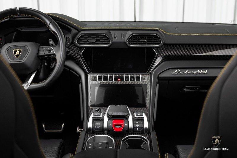 Used 2023 Lamborghini Urus S image 35