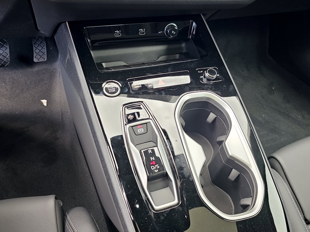 New 2026 Audi A6 Premium Plus AWD/4WD image 11