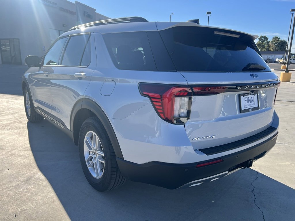 New 2026 Ford Explorer Active image 3