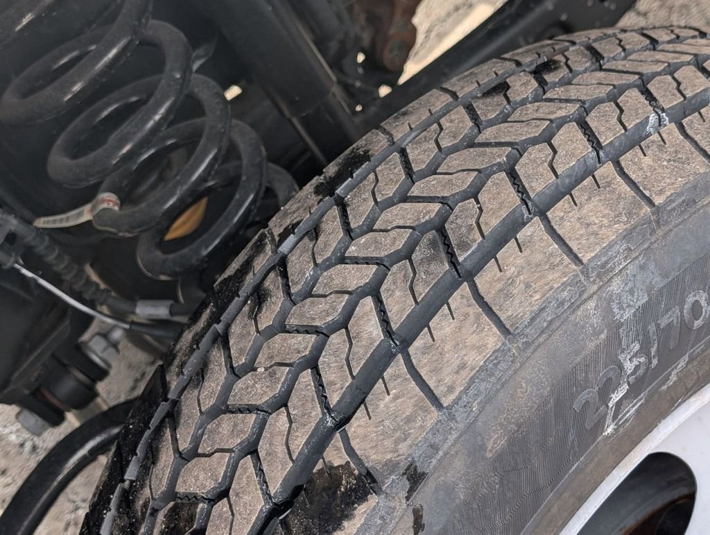 New 2025 Ford F550 4x4 Regular Cab Super Duty image 15