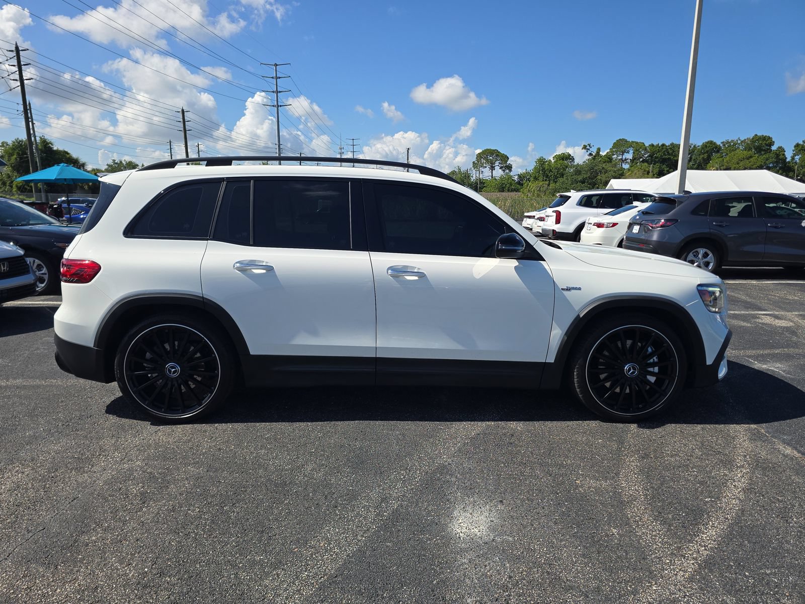 Used 2021 Mercedes-Benz GLB 35 AMG 4MATIC image 3