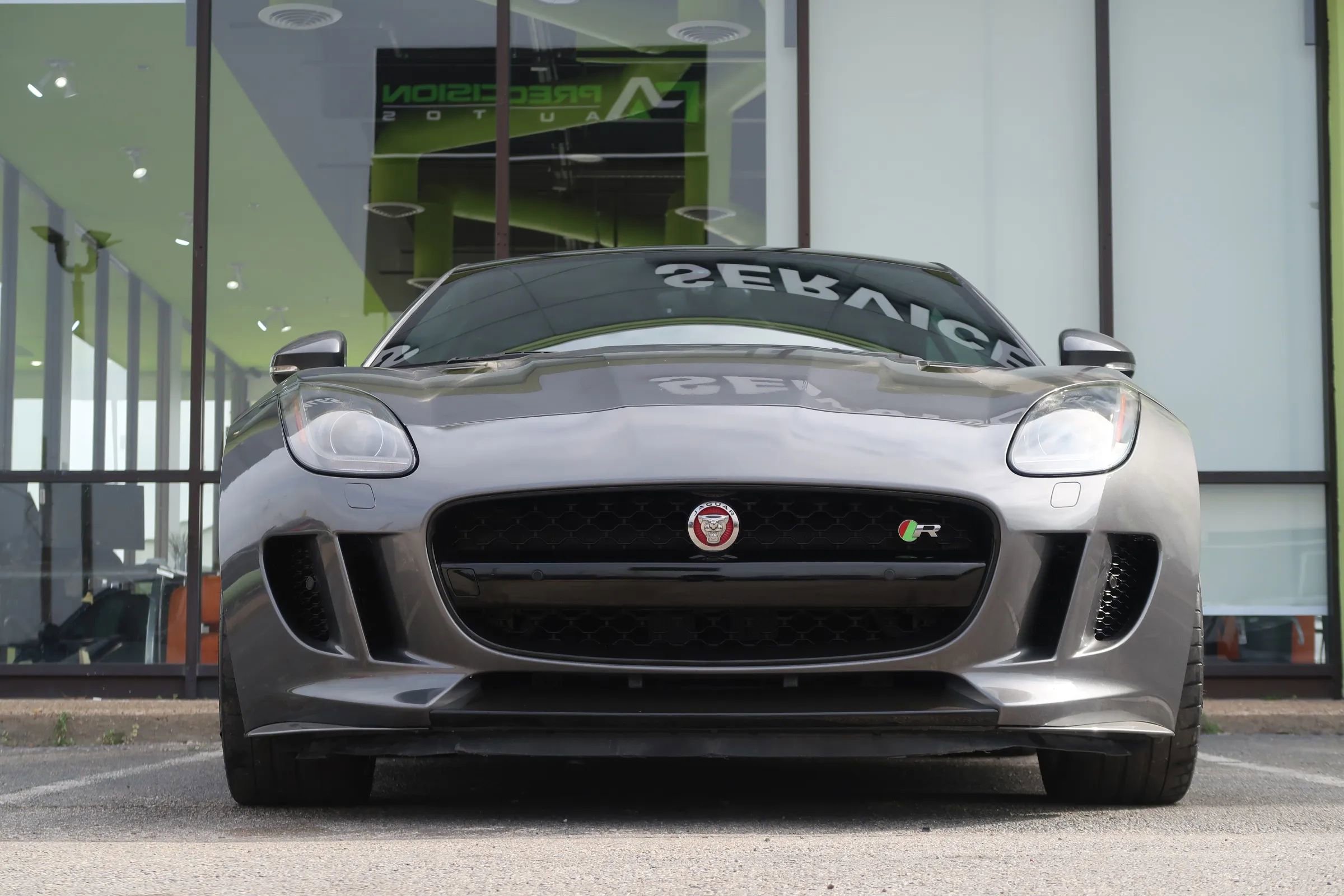 Used 2016 Jaguar F-TYPE R image 3