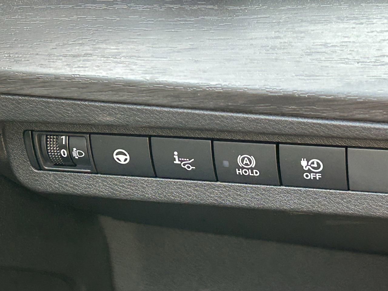 Certified 2025 Nissan Ariya AWD image 12
