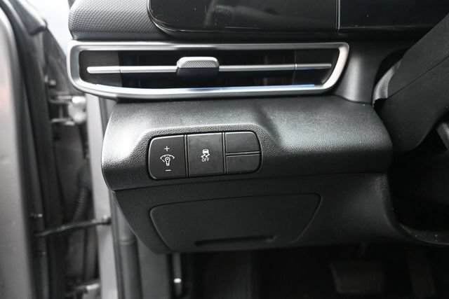 Used 2024 Hyundai Elantra SEL FWD image 14