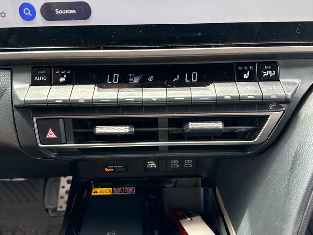 Certified 2025 Toyota Camry XSE FWD image 31