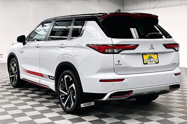 Used 2023 Mitsubishi Outlander Ralliart image 2