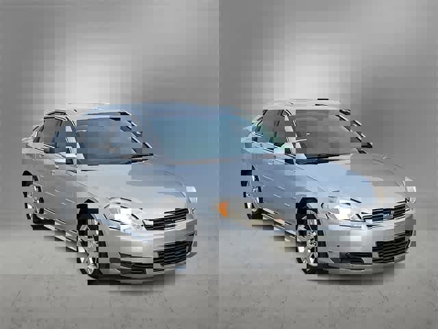 Used 2011 Chevrolet Impala LT w/ Luxury Edition Package image 2