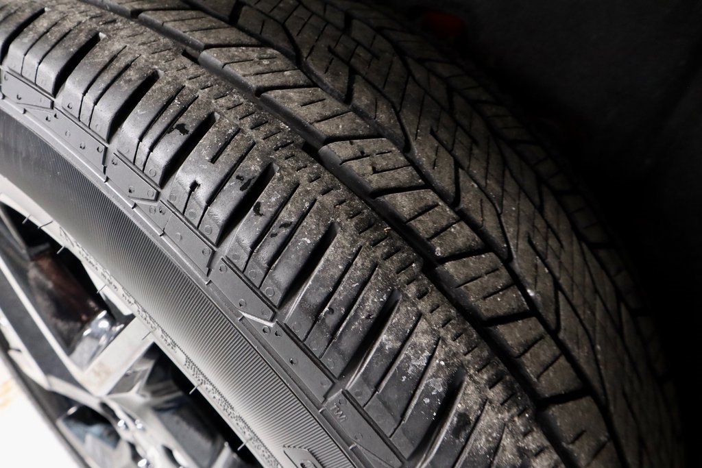 Used 2024 Chevrolet Traverse RS w/ LPO, Floor Liner Package image 21