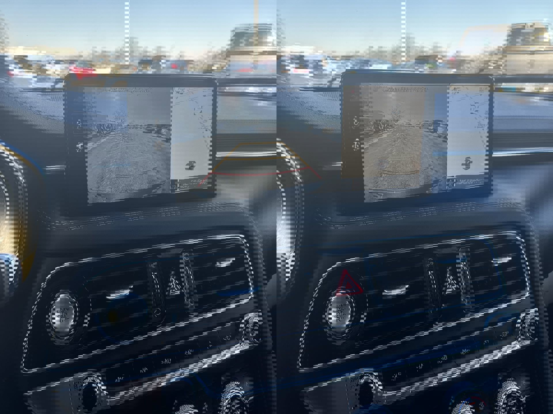 Used 2023 Genesis G70 2.0T image 15